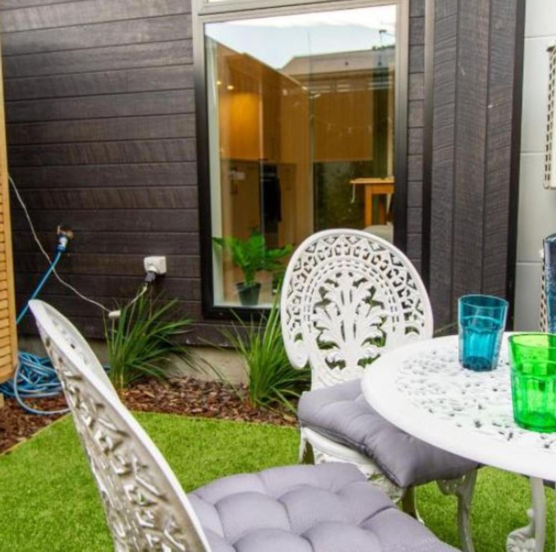 Gorgeous In Green - 2 Bed Central Oasis W/King Bed كريستتشيرش المظهر الخارجي الصورة